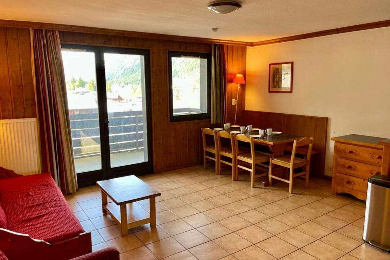 Apartment Of 55 M With Balcony View Mont Blanc Chamonix Bagian luar foto