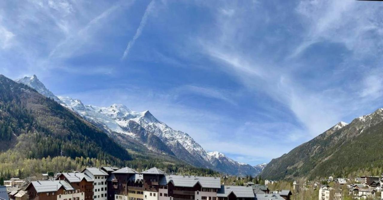 Apartment Of 55 M With Balcony View Mont Blanc Chamonix Bagian luar foto